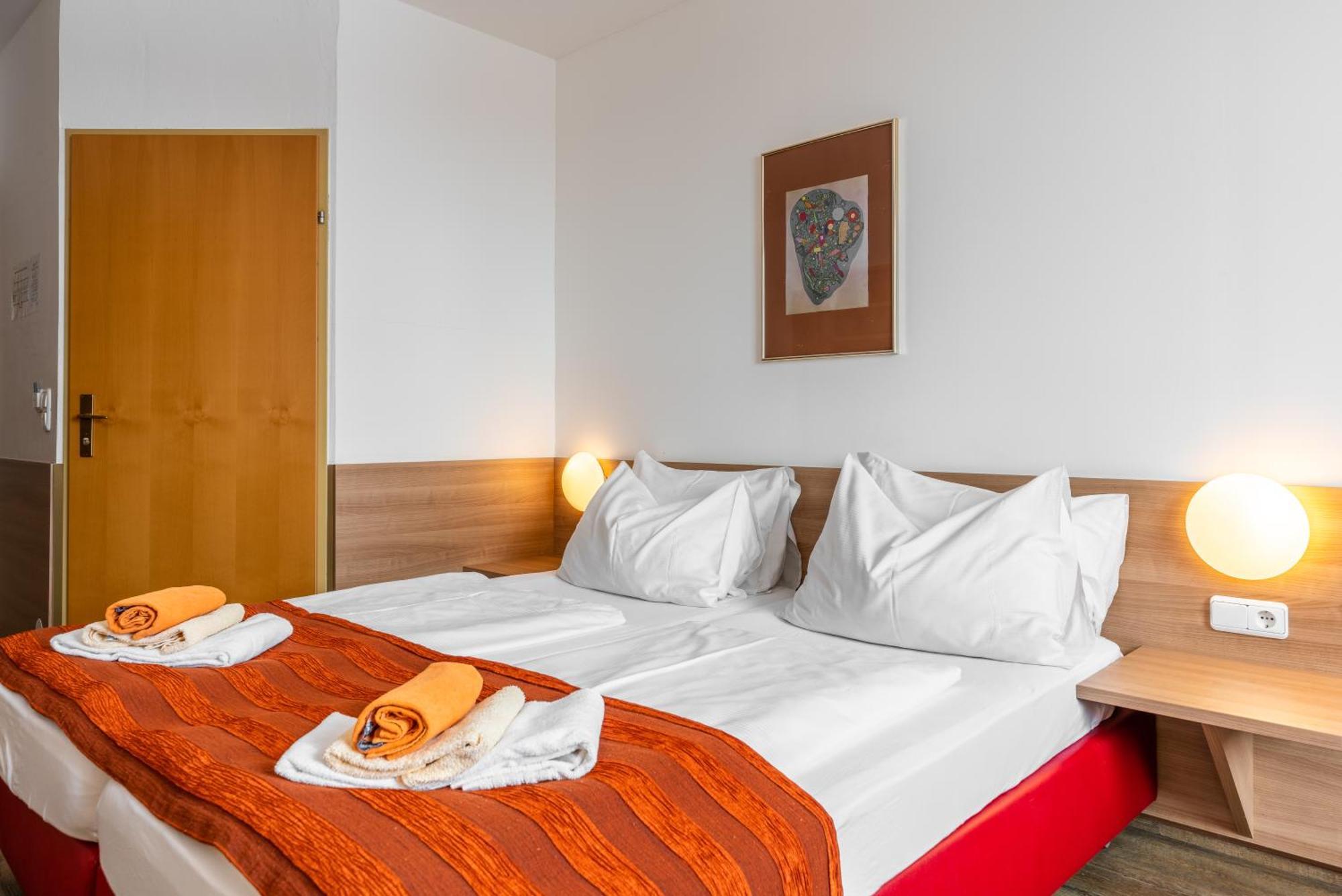 Oekotel Salzburg Messe Ngoại thất bức ảnh